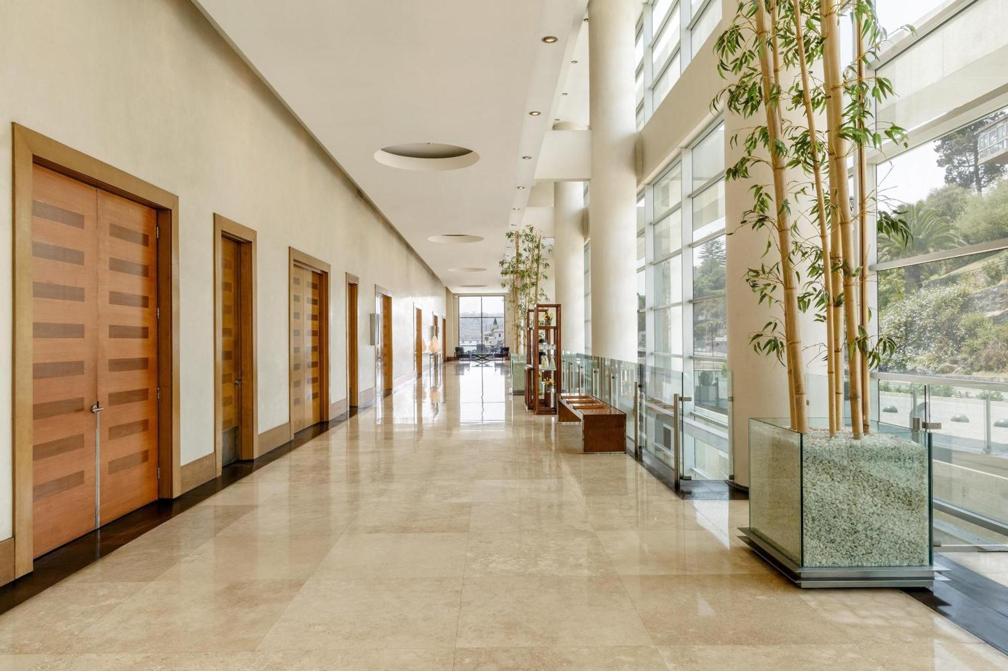 Sheraton Miramar Hotel & Convention Center Vina del Mar Esterno foto Interior of the hotel